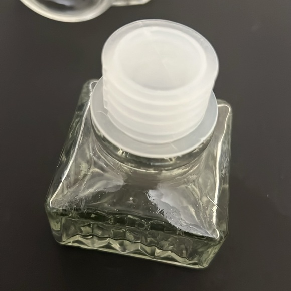 Always Home 28 Ounce Liquor Decanter Carafe Barware Bottle - Picture 8 of 8